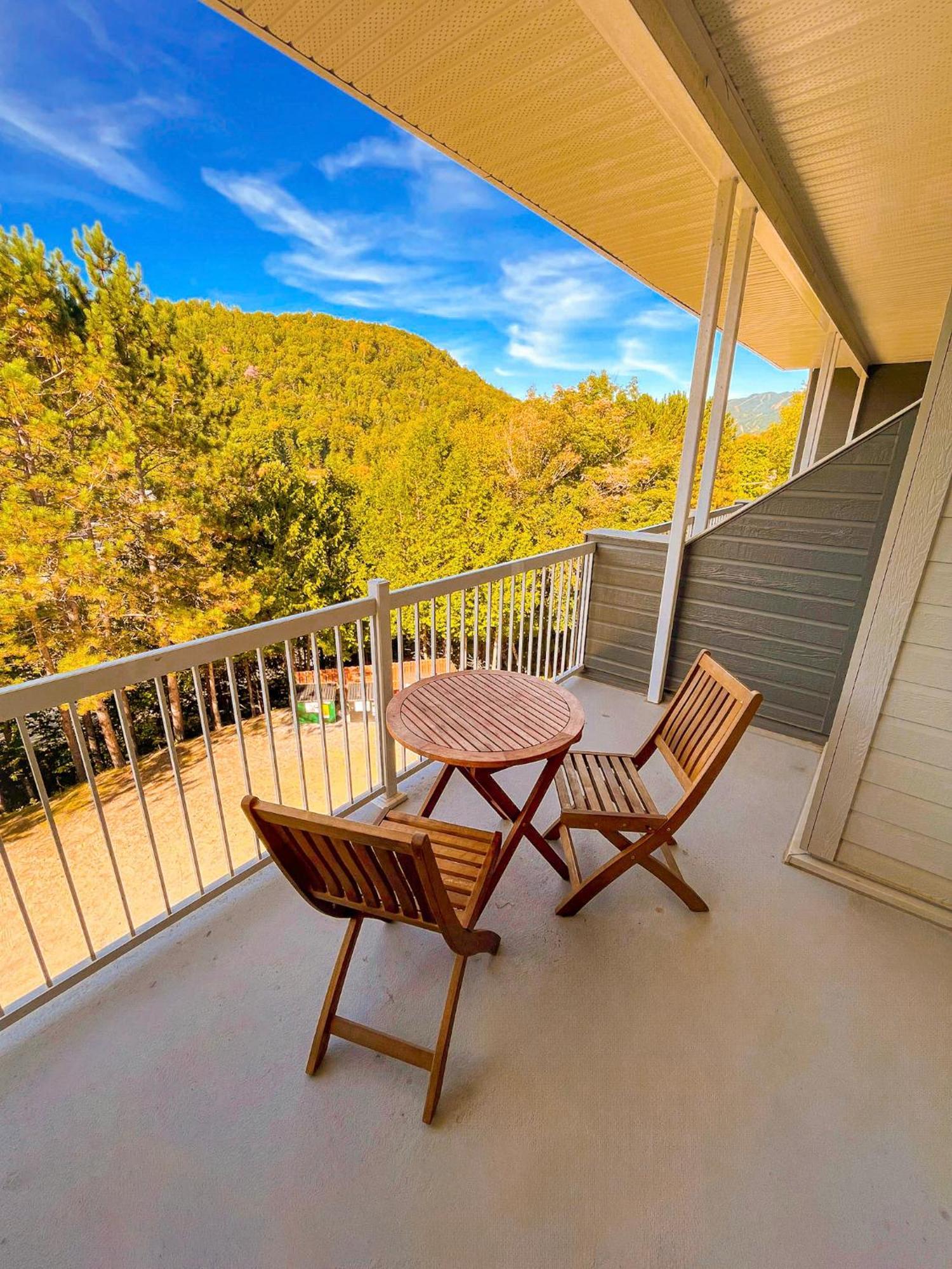 Condo Moderne, Escapade Vacance, Vue Sur Montagnes Екстериор снимка